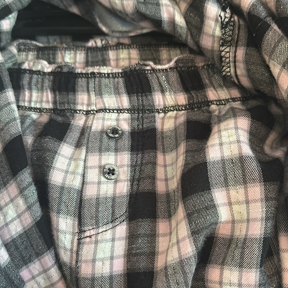 Women’s Victoria’s Secret Plaid Flannel Pajama Set Size Medium - Picture 11 of 11